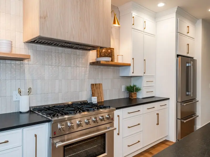 A customer kitchen finished in Petit White cabinets